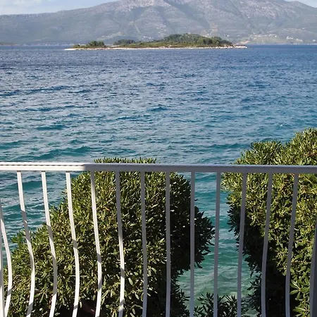 Apartments Lumbarda Beach Exterior photo