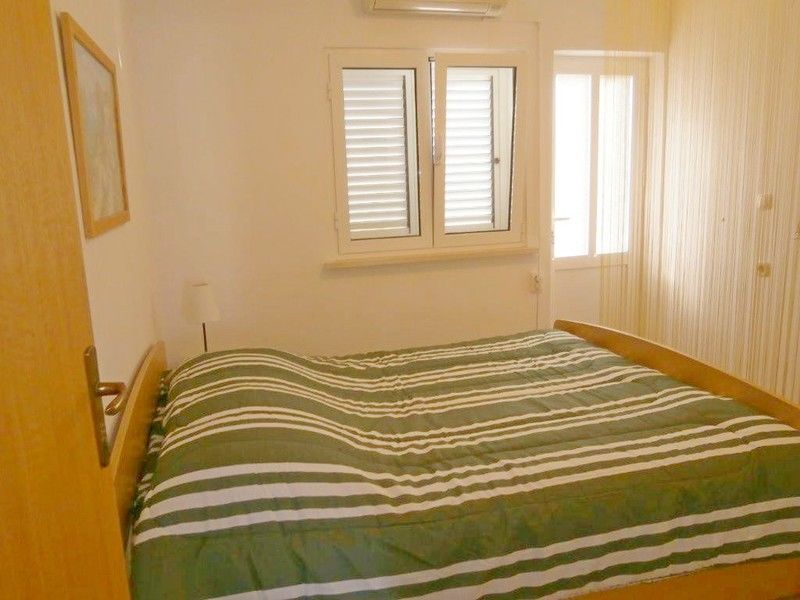 Apartment Apartments Lumbarda Beach