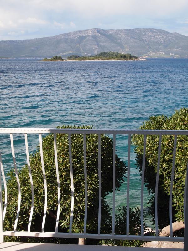 Apartments Lumbarda Beach Apartment