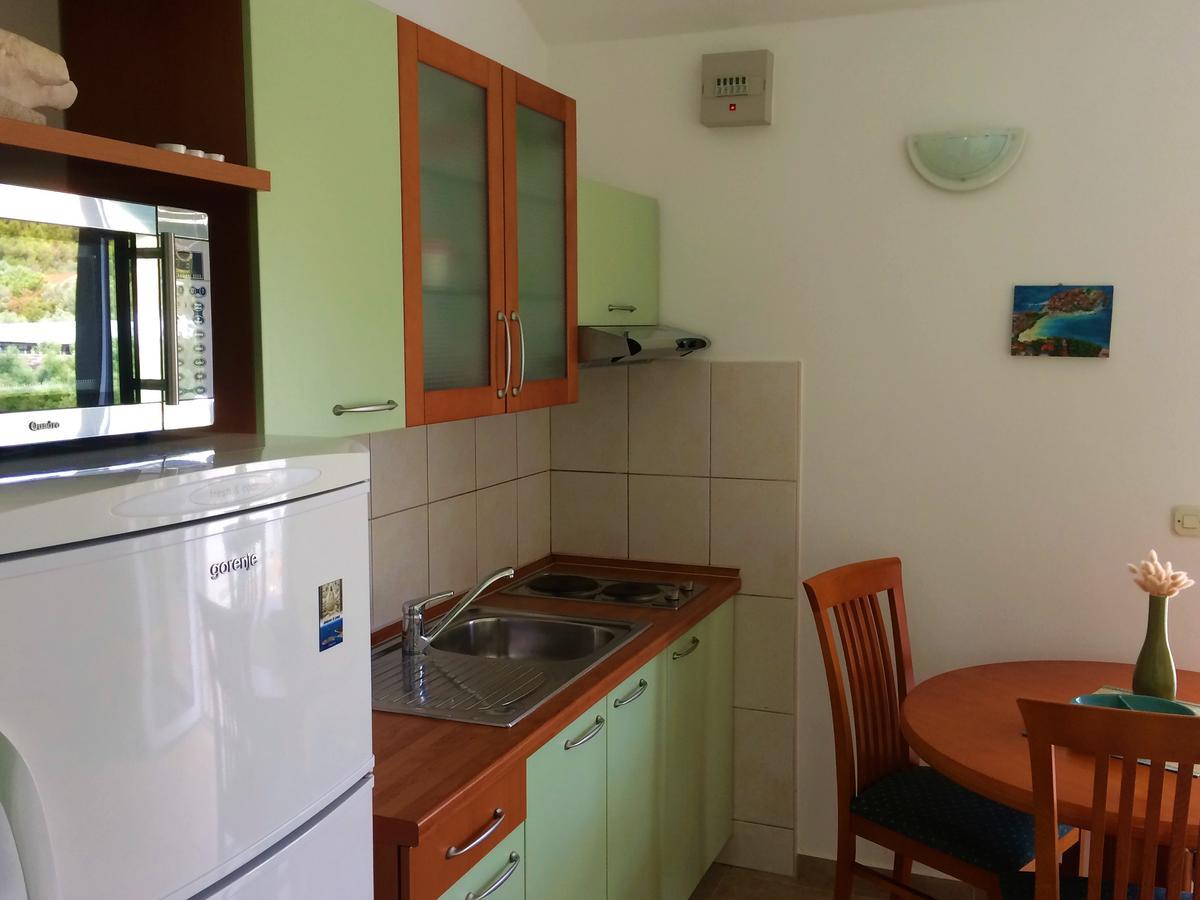 Apartments Lumbarda Beach *