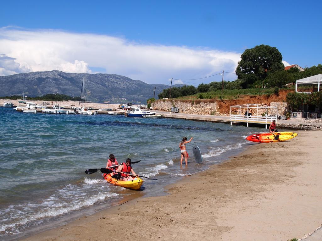 Apartments Lumbarda Beach *