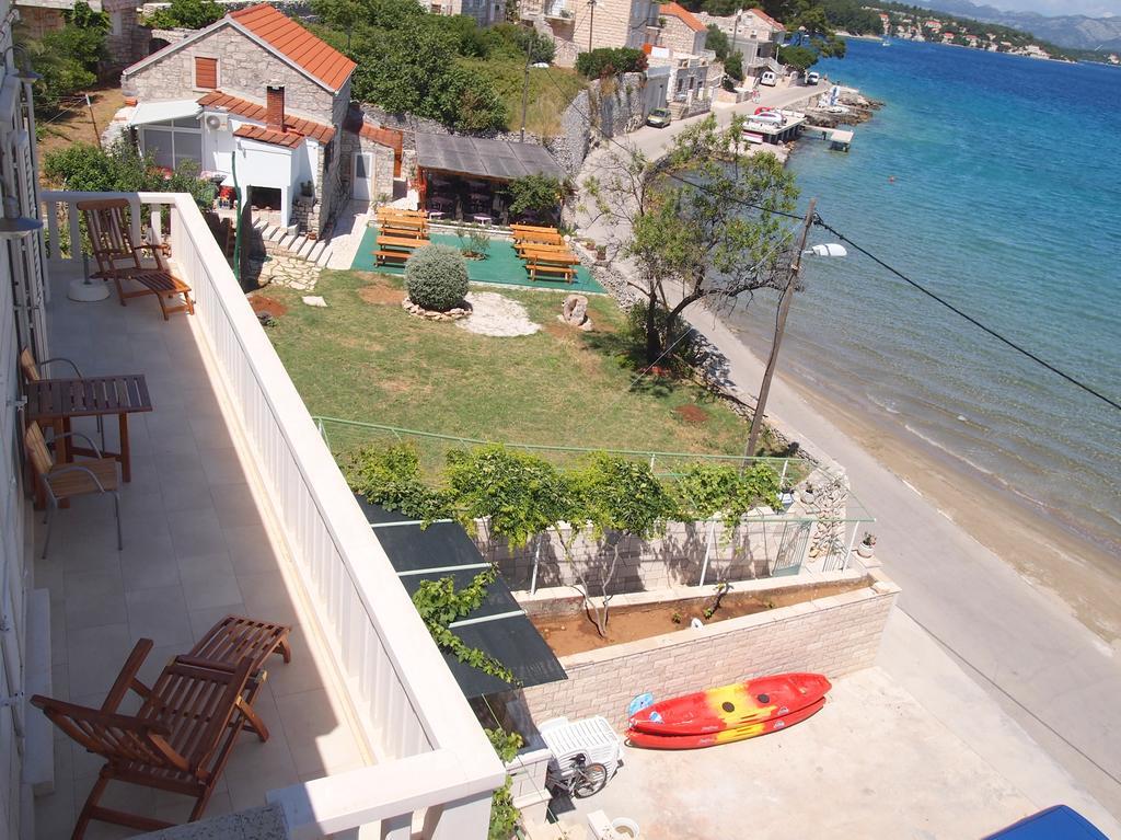 Apartments Lumbarda Beach Apartment *